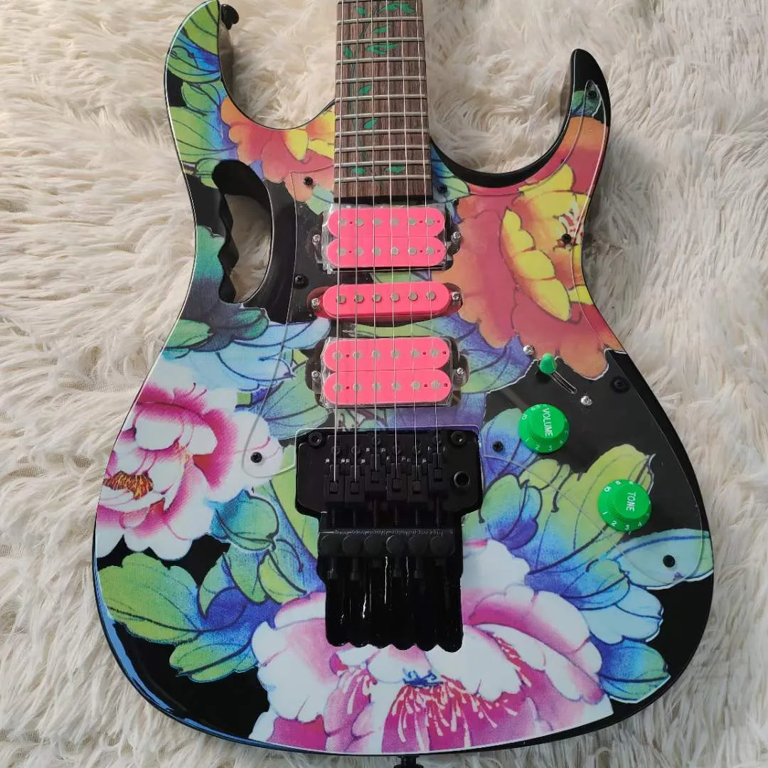 Sällsynta 24 frets 77fp2 Steve Vai Flower Mönster Electric Guitar Green Vine Fingerboard Inlay Floyd Rose Tremolo Bridge Hsh Pink Pickups Black Hardware