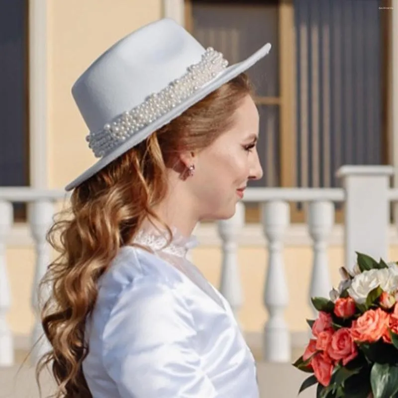 Berets Hut Fedoras für Frauen Hüte Männer spürten Luxus Mode lässige Hochzeitshochzeitsendekoration Grace Fadoras mit Perlen