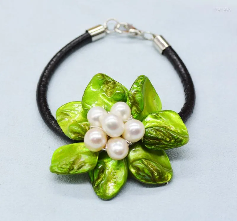 Strand söt och härlig. Shell Pearl Flower Armband. Klassisk Hawaiian Style Armband 8 "