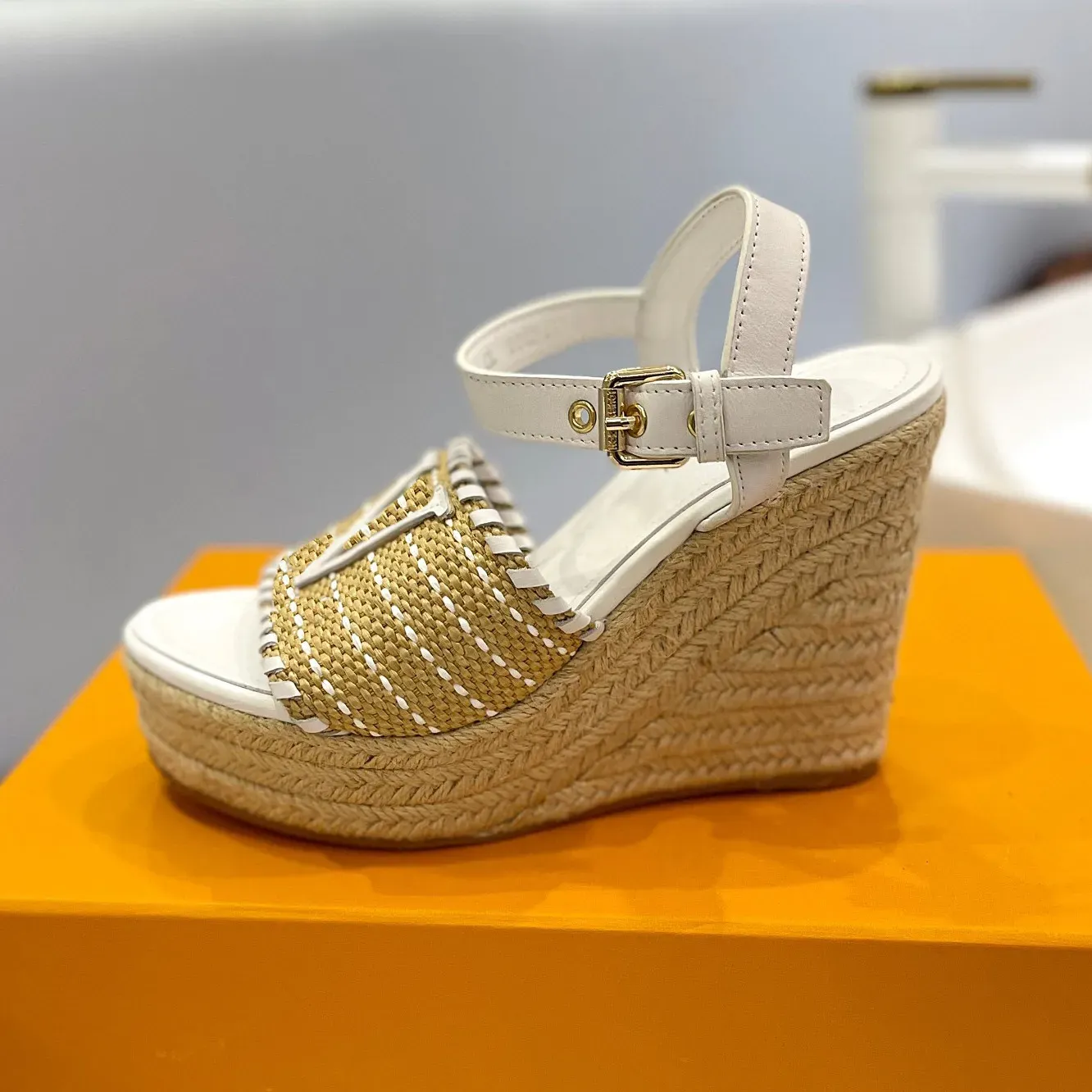 Designer Woman Starboard Wedge Sandals Straw Sandals Open Toe Platform Cowhide Leather Wedge Pumps Straw Bottom Classic Espadril