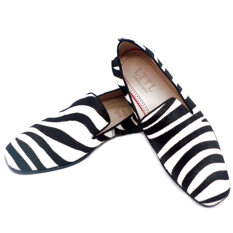 Sapatos listrados de zebra preto e branco de marca de luxo masculino mocassins de couro crina de cavalo sem cadarço Sapatos sociais masculinos rasos Sapatos casuais