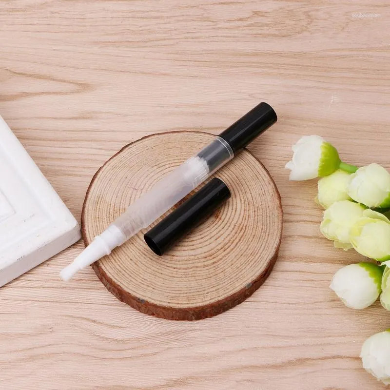 Le stockage met en bouteille le récipient d'huile de cuticule de 3ml avec le cosmétique vide de stylo de torsion de tube de lèvre de brosse