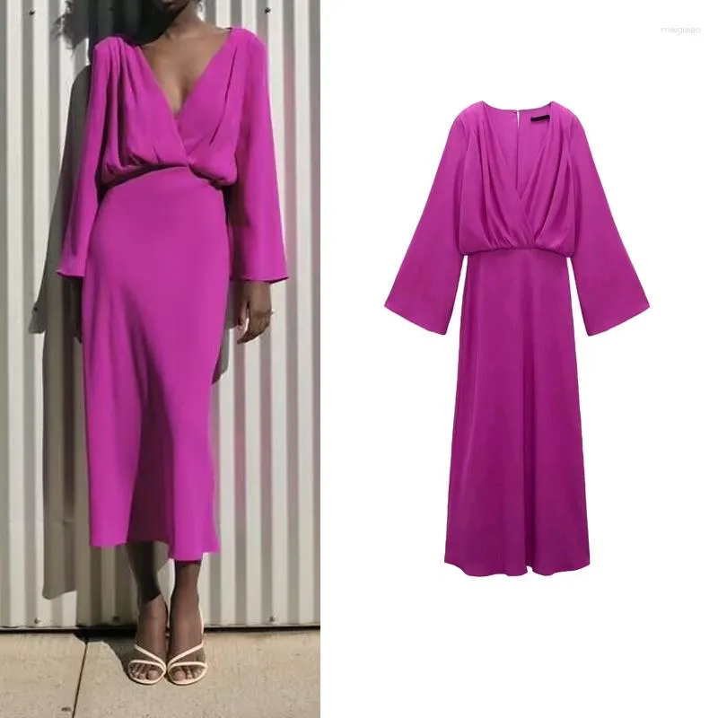 Abiti casual Elegante abito longuette lungo viola in raso 2023 Summer Women Profondo scollo a V Manica a trapezio Abiti da sera per feste solide Robe