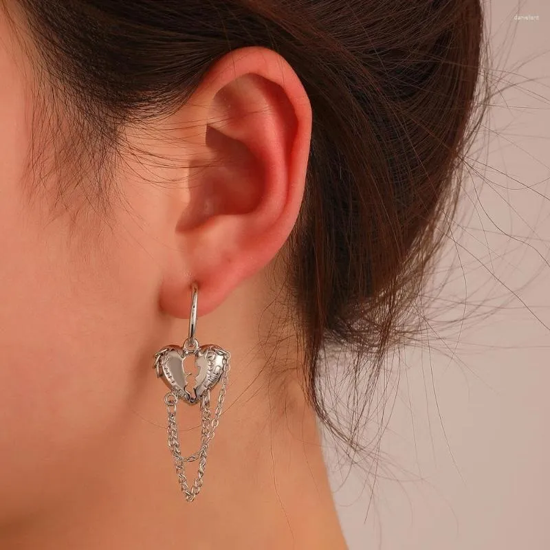 Studörhängen roman design Tassel Love Set för kvinnor 2023 Fashion Accessorie Metal Carve Dangle Ear Studs Heartbreak Earring smycken