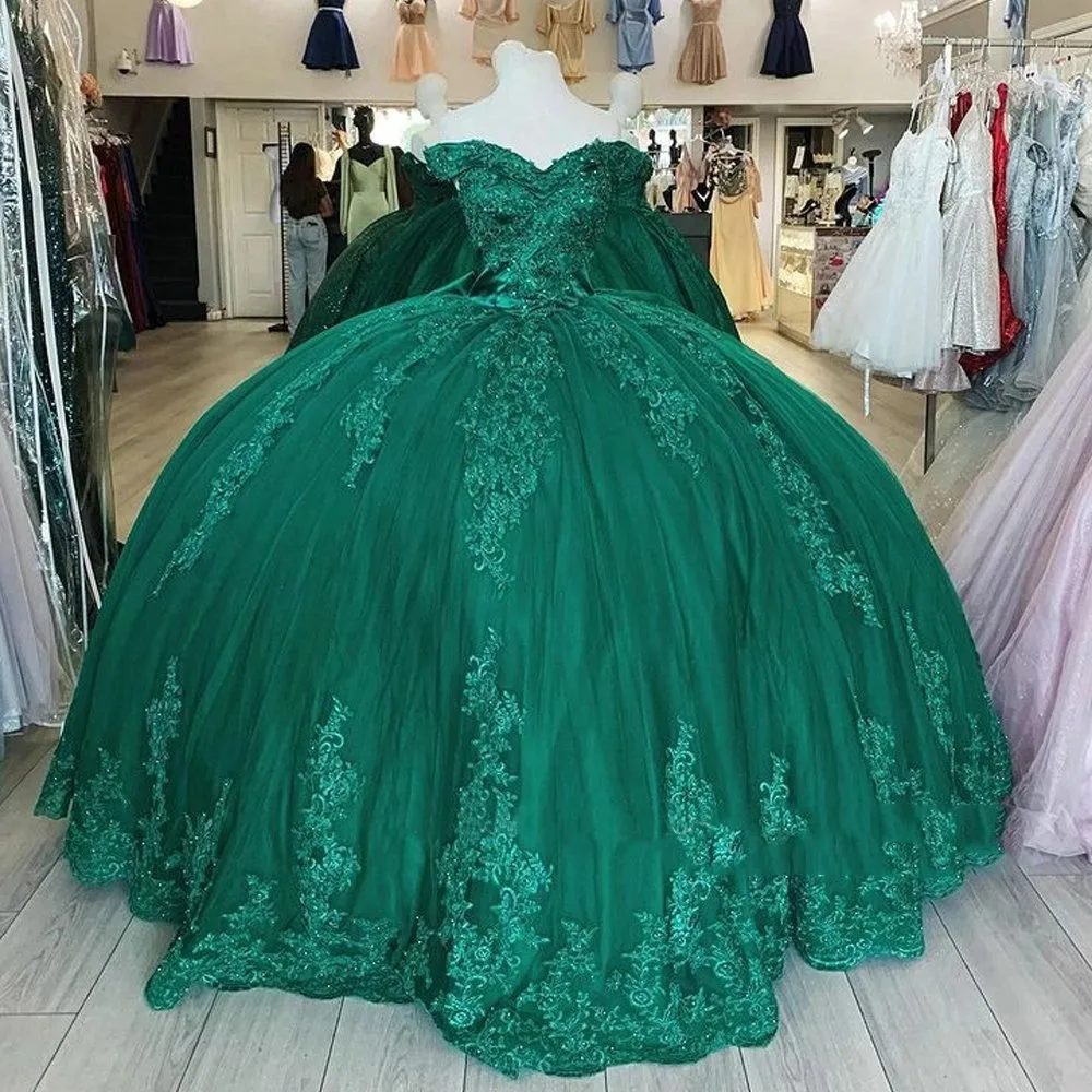 Emerald Green Quinceanera Omuzdan Kıyafetler Büyük Yay Balyoyu Çiçek Aletleri Dantel Boncuklar Tatlı 15 Kız Partisi için Korse 403