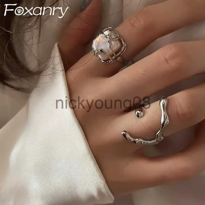 Anéis de banda FOXANRY INS Moda Anéis de dedo de cor prata para mulheres 2022 Venda imperdível Criativo Simples Geométrico Irregular Joias de festa x0625