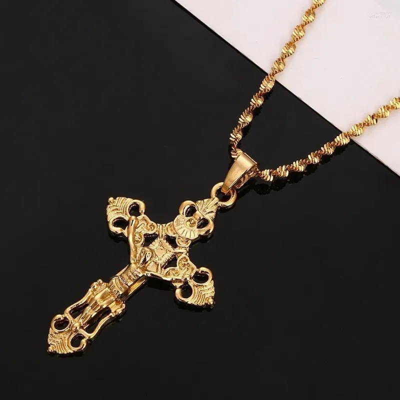 Hänge halsband guldfärg katolsk Jesus Kristus kors halsband för kvinnor trendiga kedjesmycken