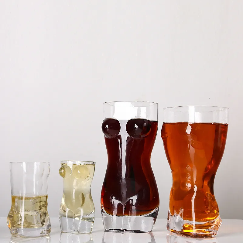 Faux mug à bière drôle, fausse tasse à bière double couche avec poignées – Passe au lave-vaisselle – Décoration de bureau amusante pour amis, filles, femmes, hommes, garçons