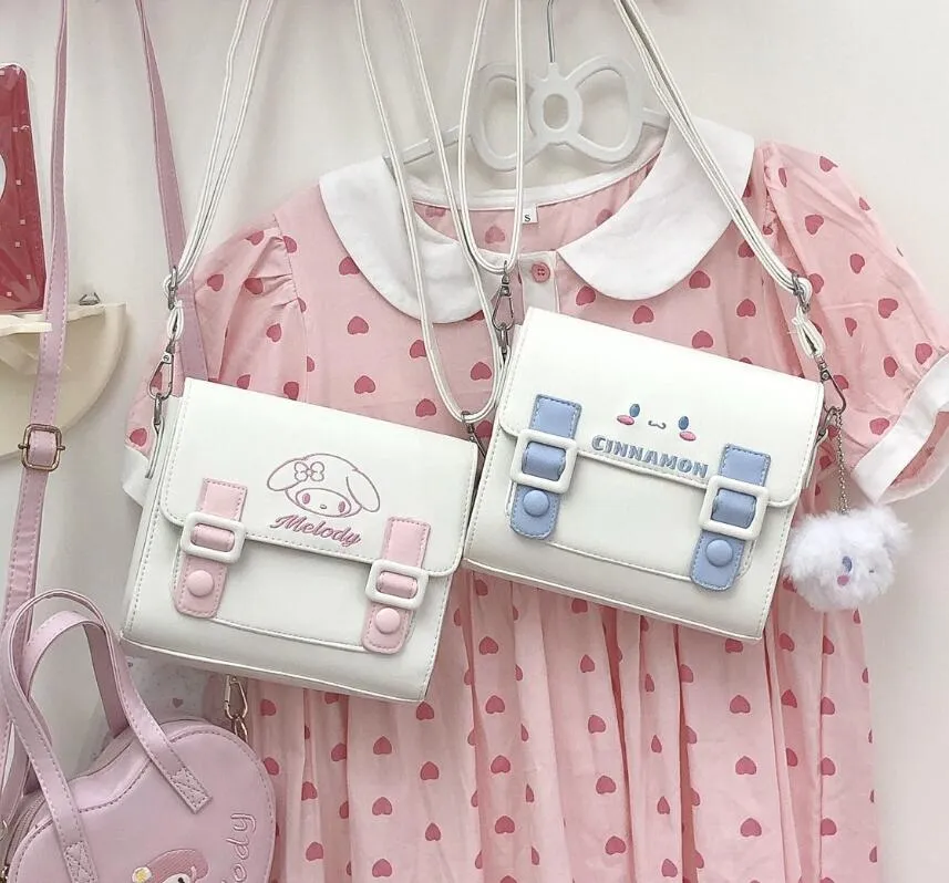 Bella melodia bianca rosa Cinnamoroll Pu Square Mini One Spalla Girl Girl Accessori morbidi Accessori Messager con bottone 3 colori