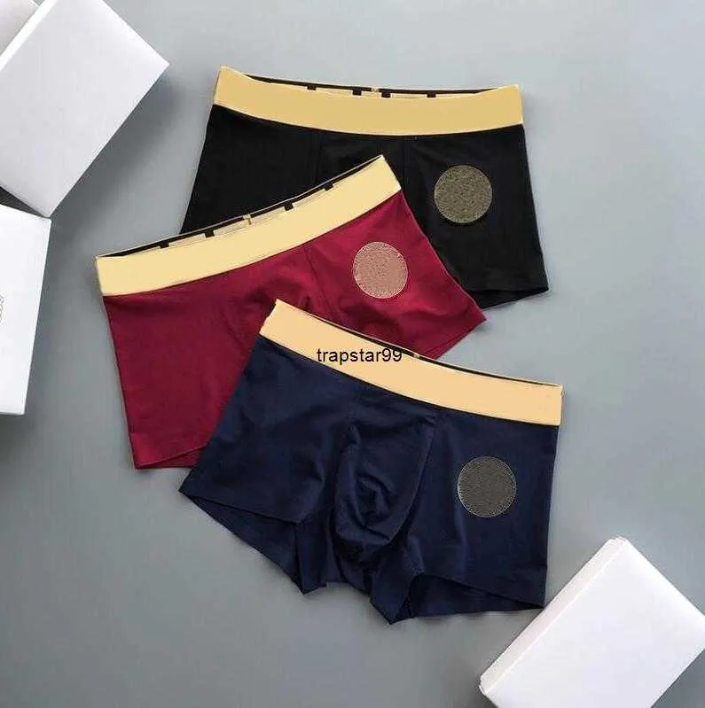 Högkvalitativ herr designer boxare mode underwearsexy klassiska män boxare casual shorts underbyxor andningsbara underkläder 3 st med låda