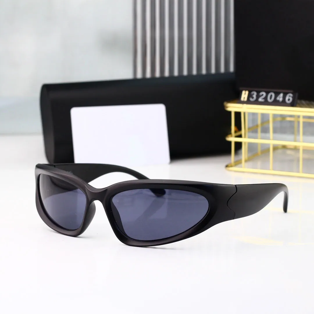 Óculos de sol de designer de luxo moda óculos de sol clássicos ao ar livre praia óculos de sol para homem mulher com caixa 32046