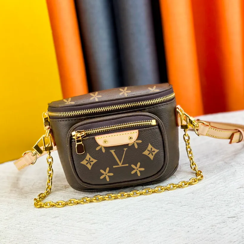 M82335 M82208 Mini bumbag kemer göğüs çantası Lüks Bayan tote çanta debriyaj Bel çantası Erkek bel çantası Tasarımcı iki omuz askısı zincir şehir crossbody Deri çanta