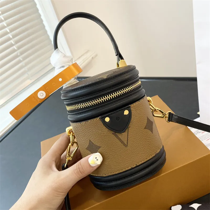 Designer Mini Bucket Bags Woman Shoulder Bags Ladies Cannes Makeup Handbags Fur Lining Crossbody Bag With Floral Ribbons Cylinder Purses