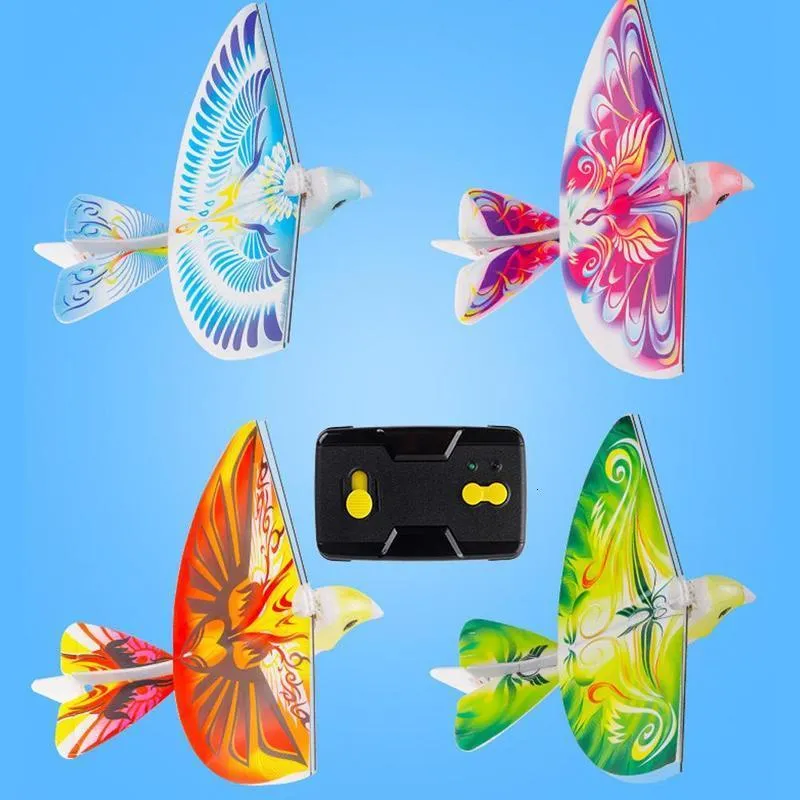 Электрические/RC Животные 360 градусов 2,4 ГГц летающие RC Toy Toy Flying Birds Mini RC Drone Toys пульт дистанционного управления мини-перезаряжаемые игрушки для игрушек 230625