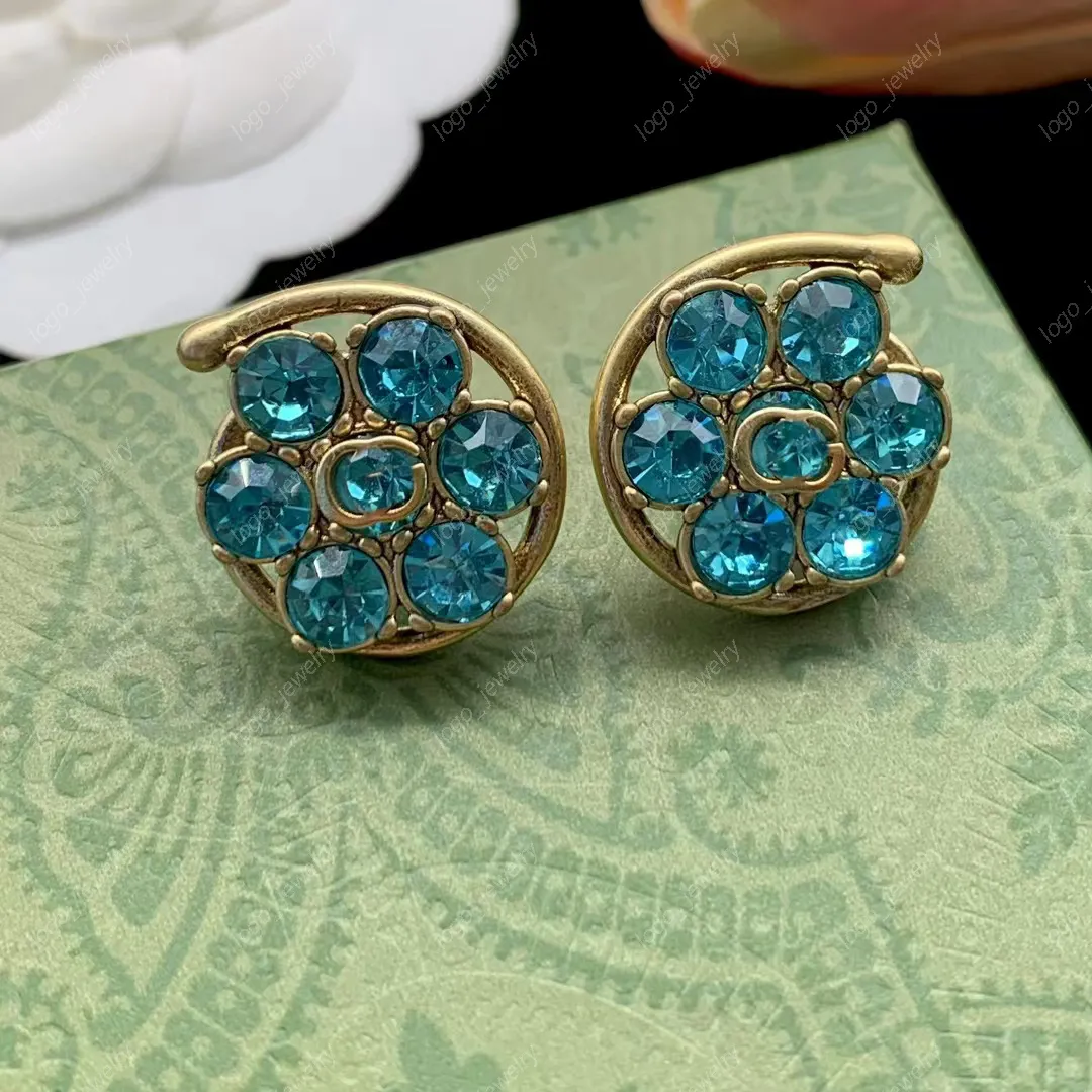 Stud 2023 Nouvelle mode Boucles d'oreilles en laiton cristal bleu Boucle d'oreille de luxe exquise pour femmes fête cadeau de mariage bijoux de haute qualité avec boîte