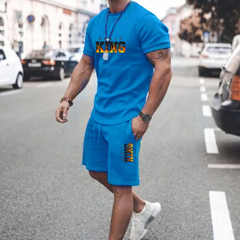 Survêtements pour hommes Été Roi des hommes Survêtement T-Shirt Shorts Set Vintage Costume Homme Mode Tees Tenues De Sport Hommes Vêtements Casual Streetwear 230625