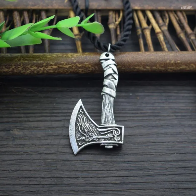 Catene NorseViking Axe Collana con ciondolo a catena per uomo Collo maschile Regalo gioielli BFF