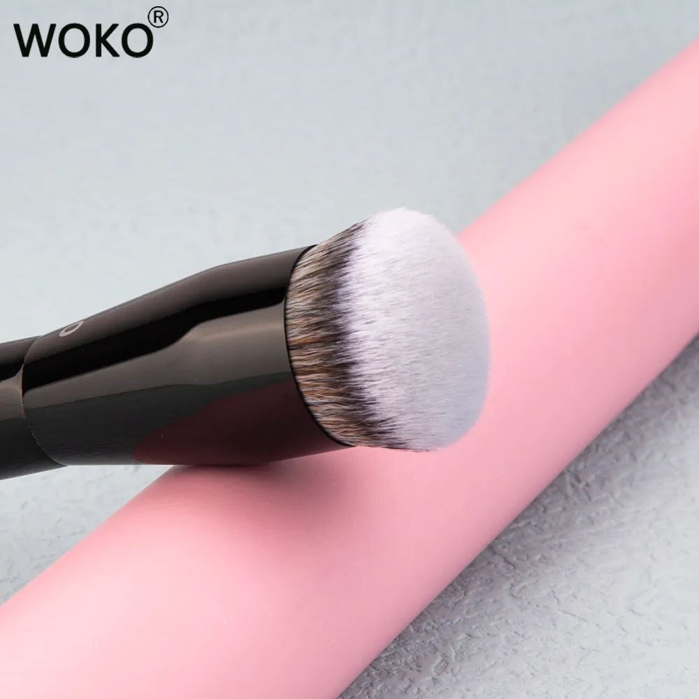 Outils de maquillage Pro 70 Big Foundation Brush Cream Chubby Professional Synthetic Hair Face Contour Tool 230627