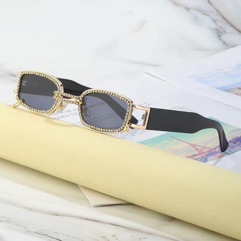 2023 Imitation Diamond Edge Kleiner ovaler Titanlegierungsrahmen PC-Material Linsenbeine Damen-Luxus-Sonnenbrille Hochwertige Persönlichkeit Niedlicher Trend Mode Lässiger Stil