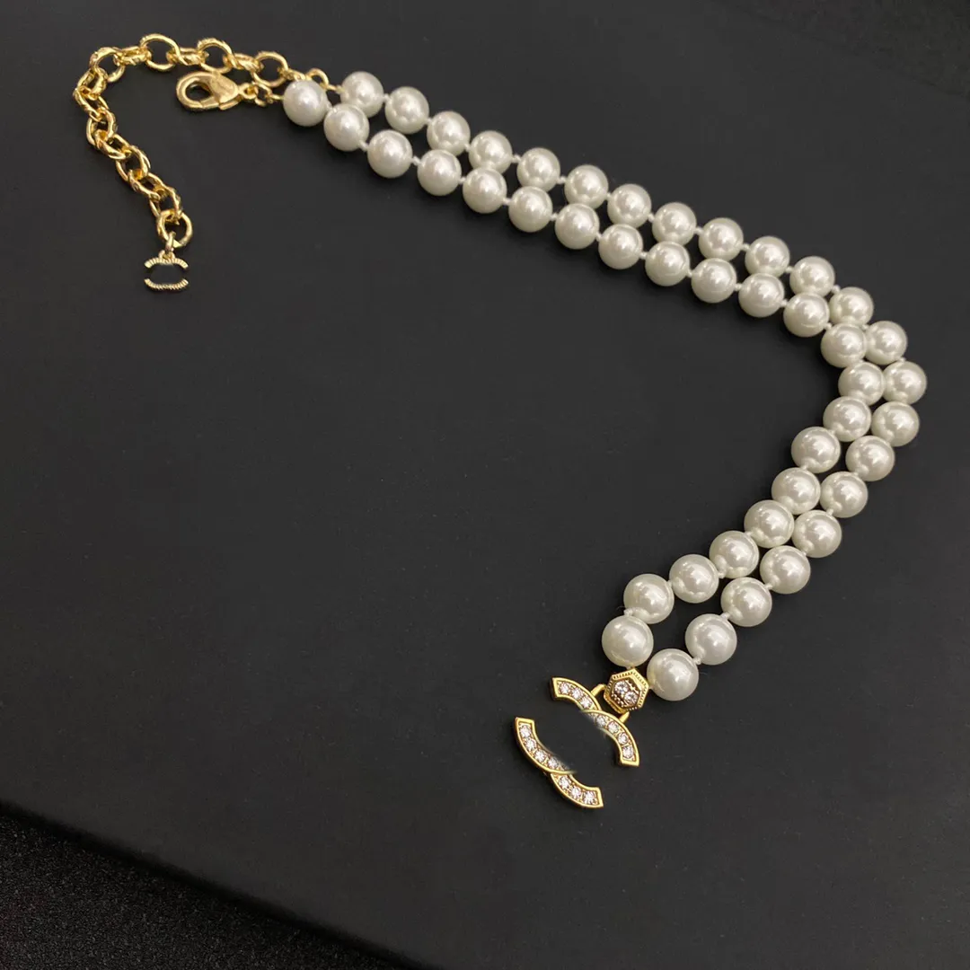 New Style Design Inlaid Crystal Pendant Necklaces Fashion Women Brand Letter Pearl Chain 18K Gold Plated Brass Material Necklace Luxury Wedding Christmas Jewelry