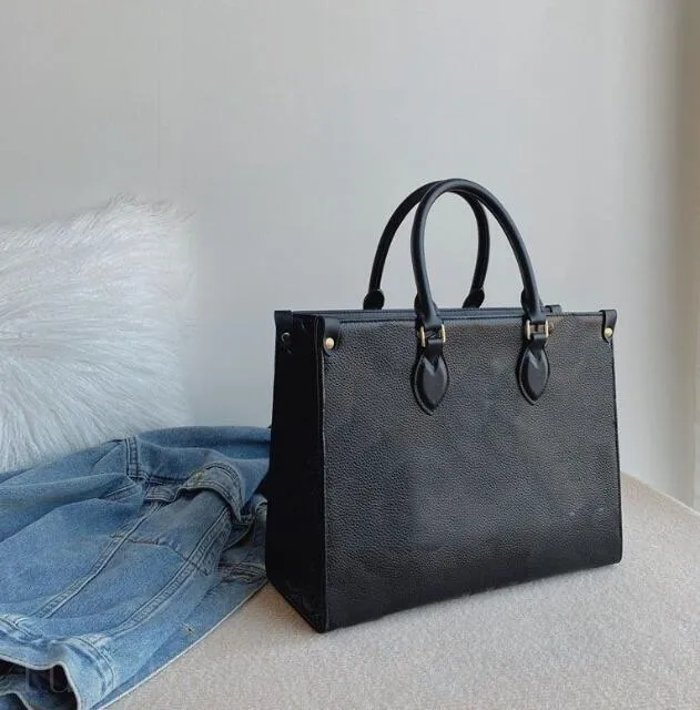 Black handbags medium outlet size