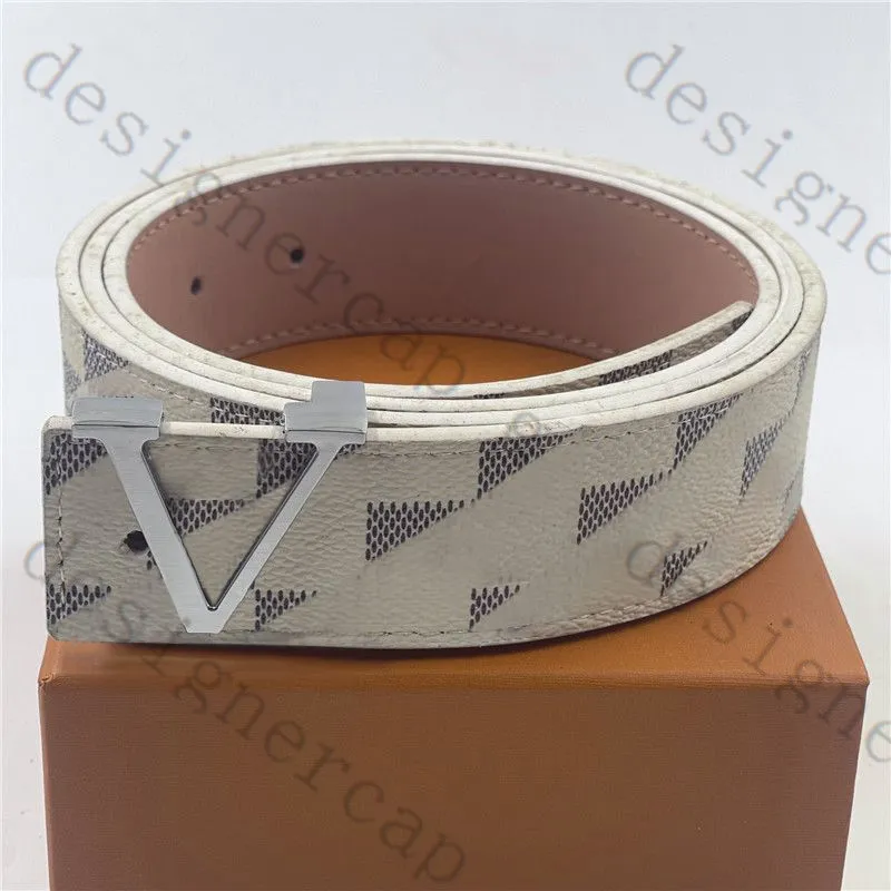 Designer Belt Fashion luxe classique à carreaux presbytie ceintures en cuir rayé pour hommes et femmes 3.8cm de large sans boîte