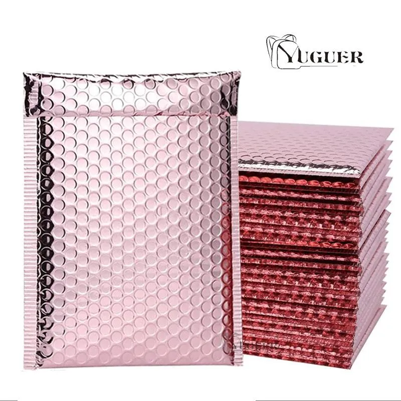 Väskor 50 datorer Rose Gold Packaging Shipping Bubble Envelope Plastic Cushion Envelope Bag E -post kuvertväska Kid Christmas Day Gift Bag