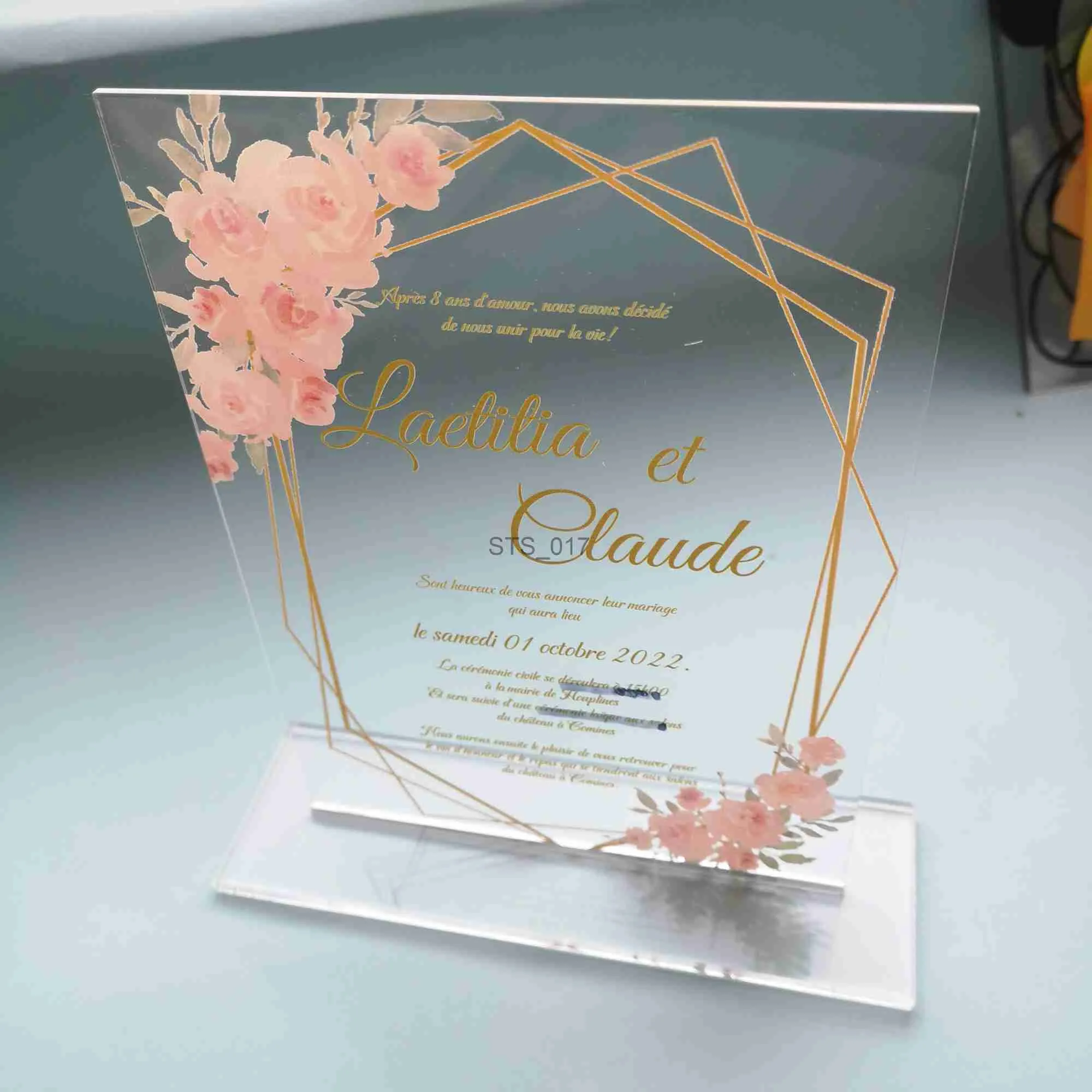 Cabides Racks 10pcs Super Agradáveis Cartões de Convite de Aniversário de 15 Anos Convites Personalizados para Batismo de Bebê com Flor Rosa x0710