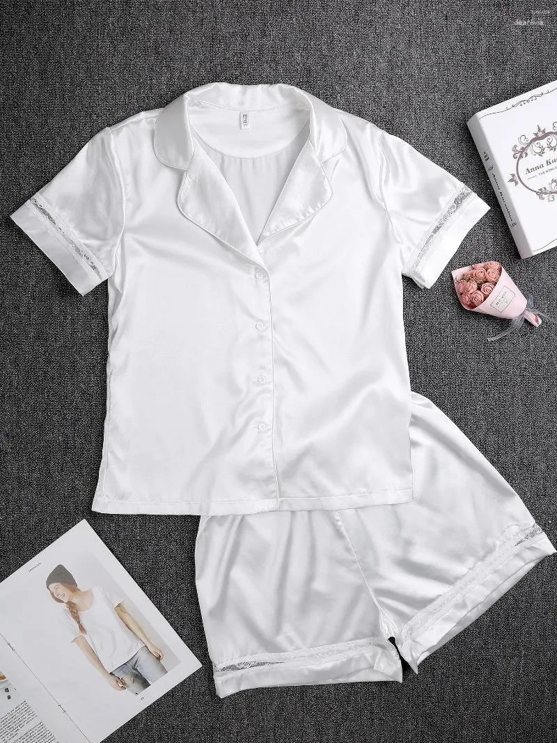 Ensemble de pyjamas en satin pour femme