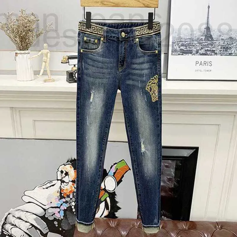 Designer de jeans pour hommes Medusa Baggy pour hommes Vers Pantalons Pantalons décontractés Pantalons de survêtement brodés Mt42 LHE3