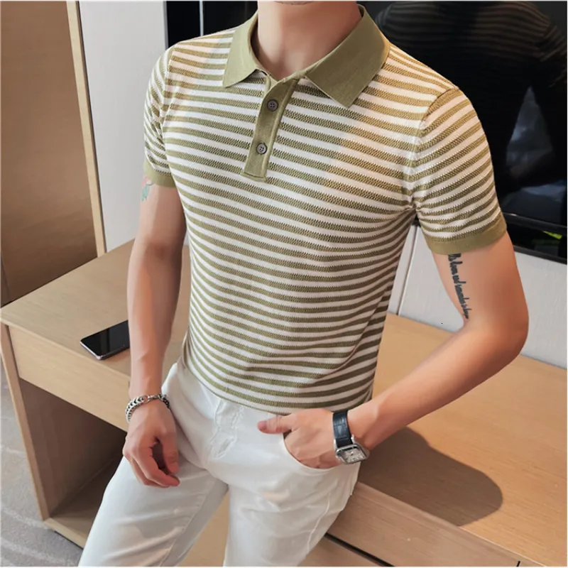 Mens short top sleeve polo sweater