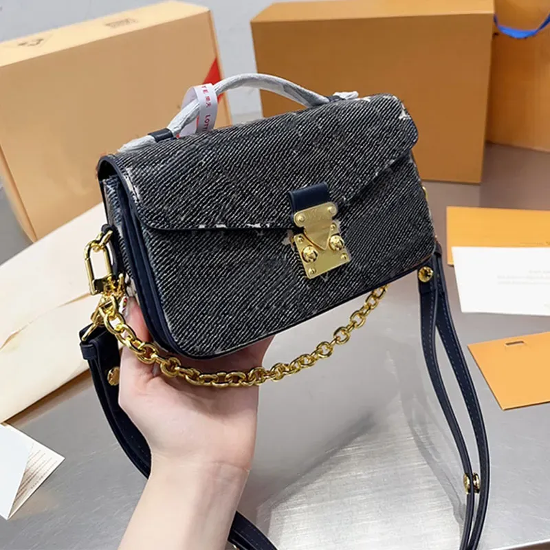 Denim Messenger Bag Chain Crossbody Purse Fashion Letters Printing Shoulder Bags Women Square Handbag Metal Hardware Flap Bag Hasp Cell Phone Pocket Clutch Purse