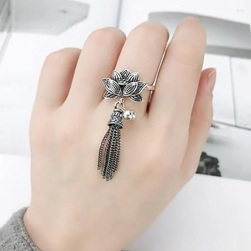 Cluster Rings Lotus Tassel Ring Lady Sterling Silver S925 Öppning Simple Fashion Design Retro Finger Thai Classic Head Jewelry Woman