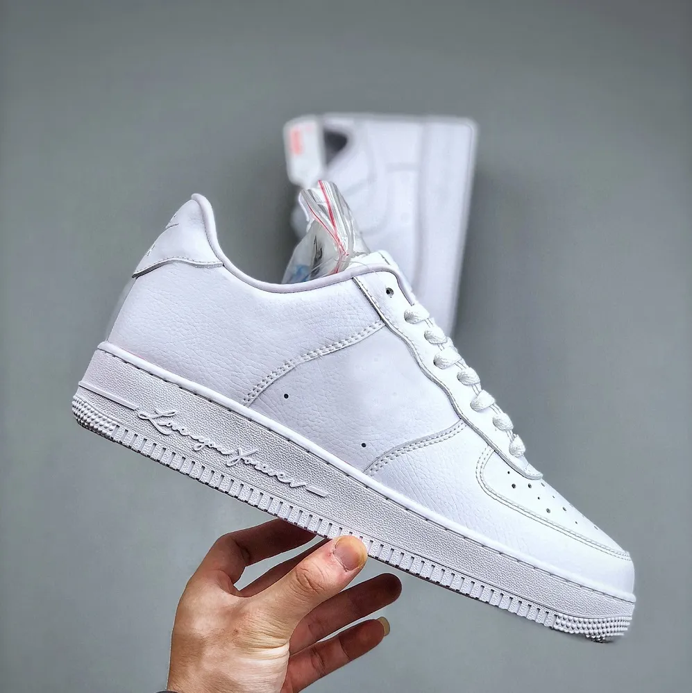 NIKE AIR FORCE ONE DRAKE - La sociedad del sneaker