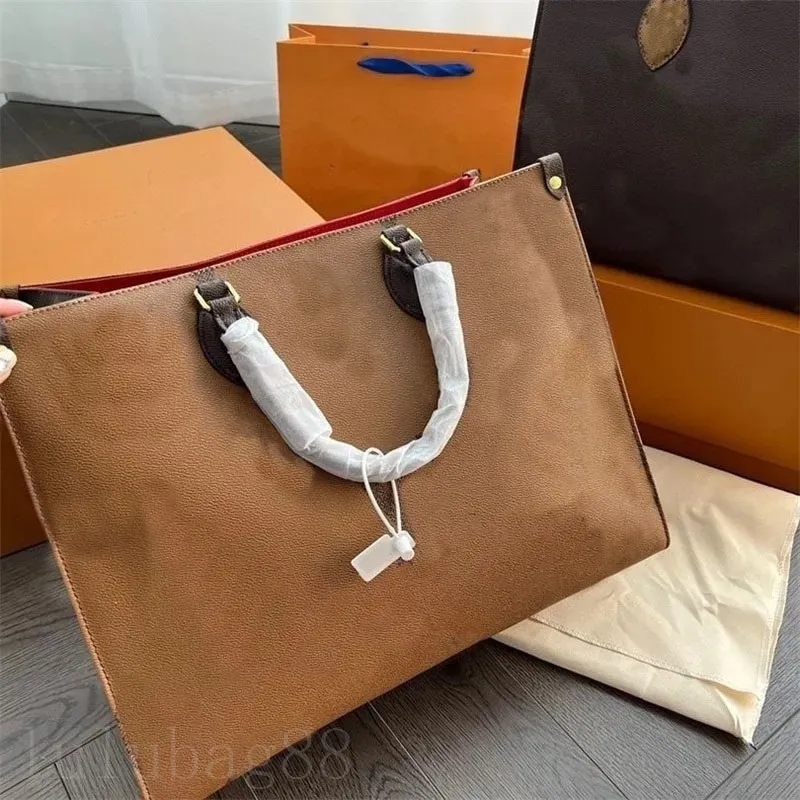Grey purses 2025 canada