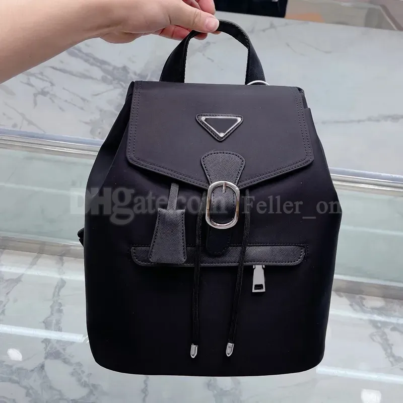 Nylon Rugzak Schooltas Designer Vrouwen Schoudertassen Grote Capaciteit Handtassen Flap Magnetische Gesp Interieur Rits Zak Buiten Rugzak Computer Pakket