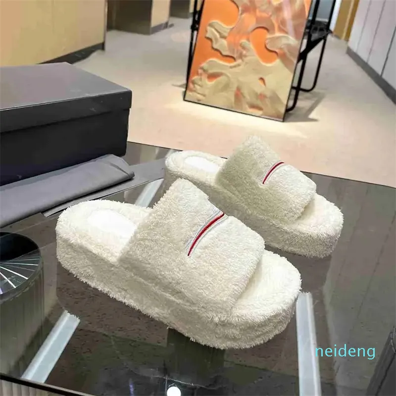 Designer Women Slippers Furry Slide Sandal Wool Platform Slippers Winter Scuffs Warm Letters Sandals Flip Flops