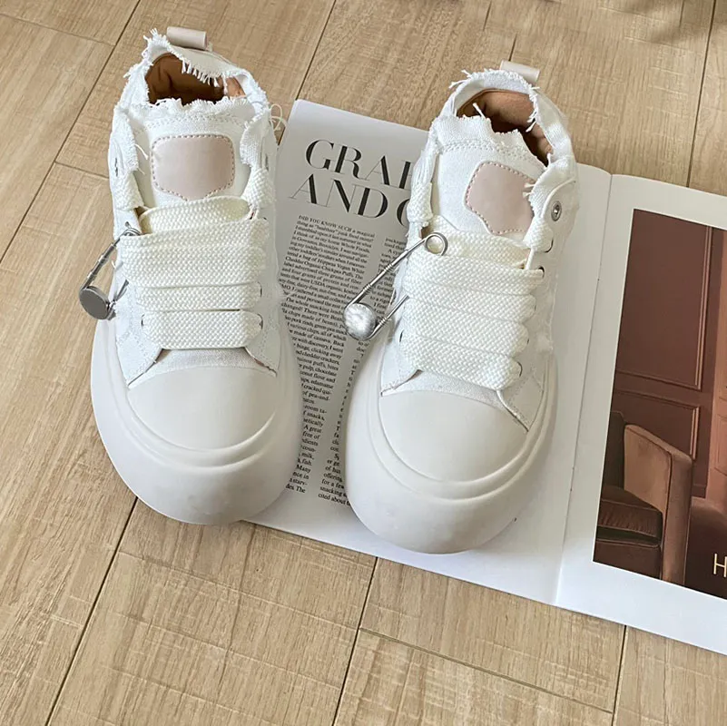 Granger canvas sales trek sneaker