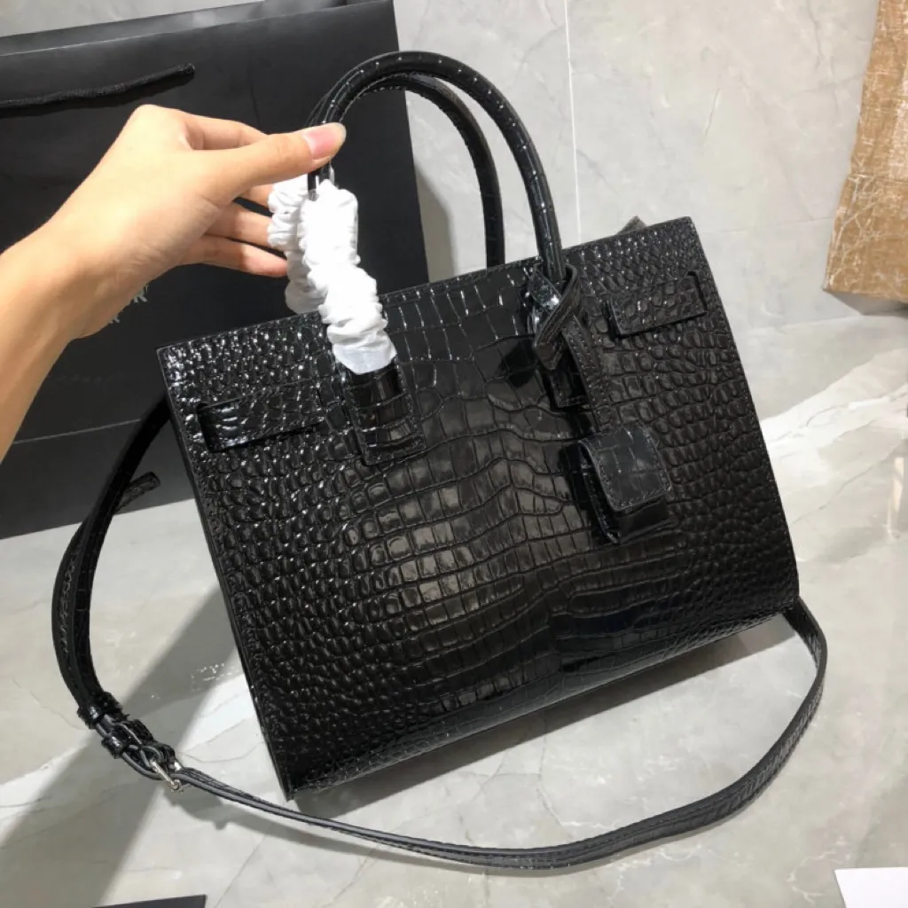 421863 حقيبة Crossbody ذات الجودة العالية للسيدات الكلاسيكية ، حقيبة الأعضاء الأكثر أناقة ، حقيبة التمساح الرائعة ، حقيبة مزجعة للغاية مكلفة للغاية