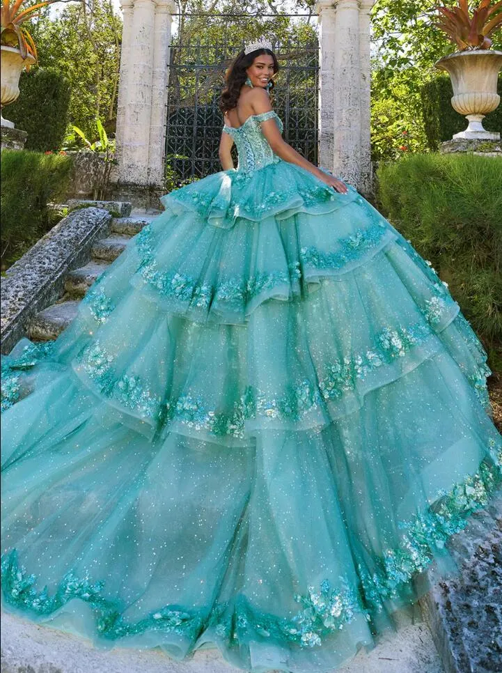 Lilas Lavande Princesse Puffy Quinceanera Robes Hors Épaule 3D Floral Lace-up Corset Cathédrale Train robe de 15 anos