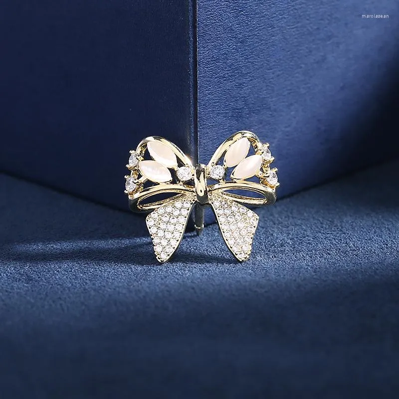 Brooches Female Fashion Crystal Cute Bowknot For Women Luxury Yellow Gold Color Zircon Alloy Stone Brooch Safety Pins