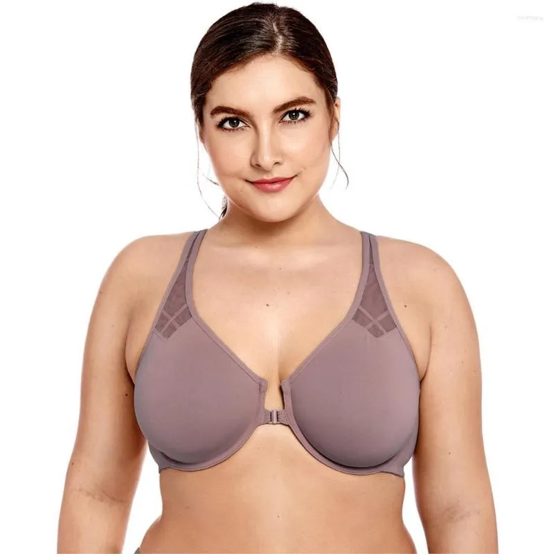 Plus Size Seamless Underwire Front Close Racerback Bra For Women Non Padded  Sports Bra From Courrsony, $22.65