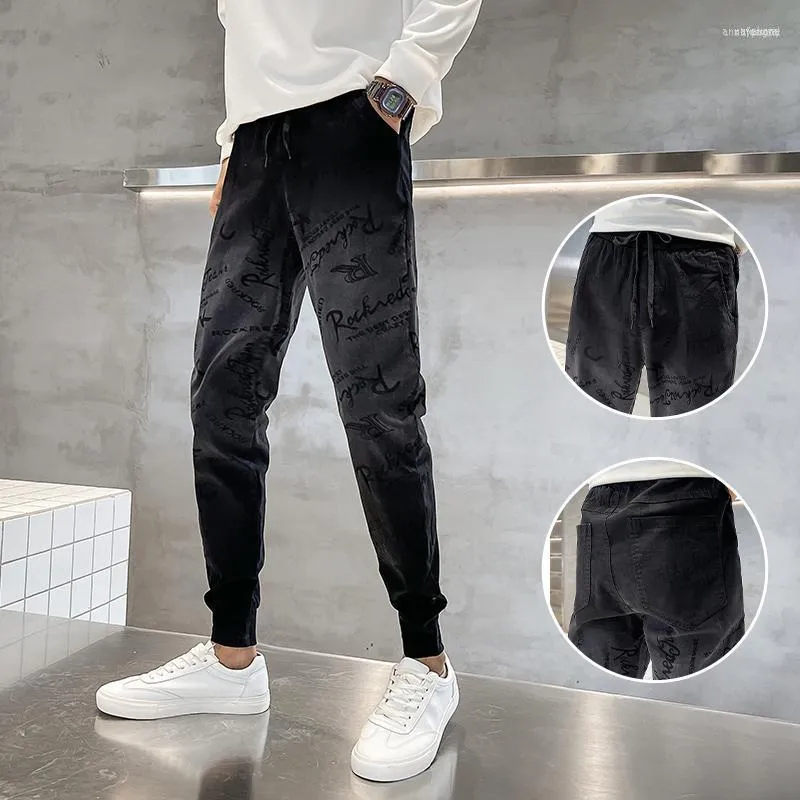 Herenjeans Lente-aankomst Heren Slanke wassing Middentaille Fit Koreaanse stijl Elastisch patroon Mode Mannelijke Hommo Man Potloodbroek