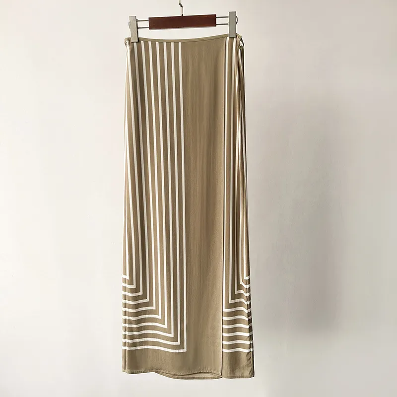 Toteme مخططة Monogram Silk Jacquard Wrap Midi Skirt 8hl5