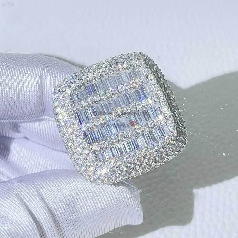 Elegante Gra Certificated Out Men Iced Out Hip Hop Vvs Diamond Moissanite Rings Corte Esmeralda