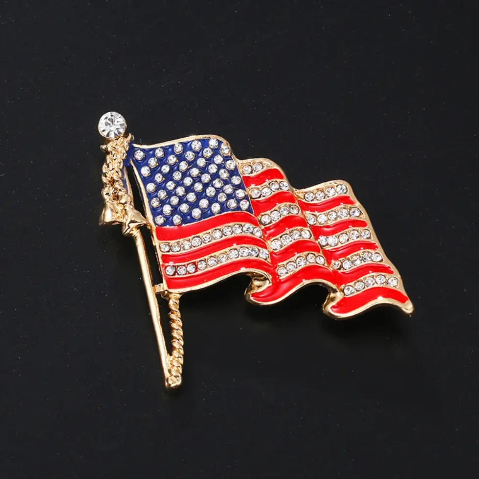 Vintage Crystal Flag Broche Pins Diamond Broches voor Vrouwen Universeel 4.4*3.9cm i0628