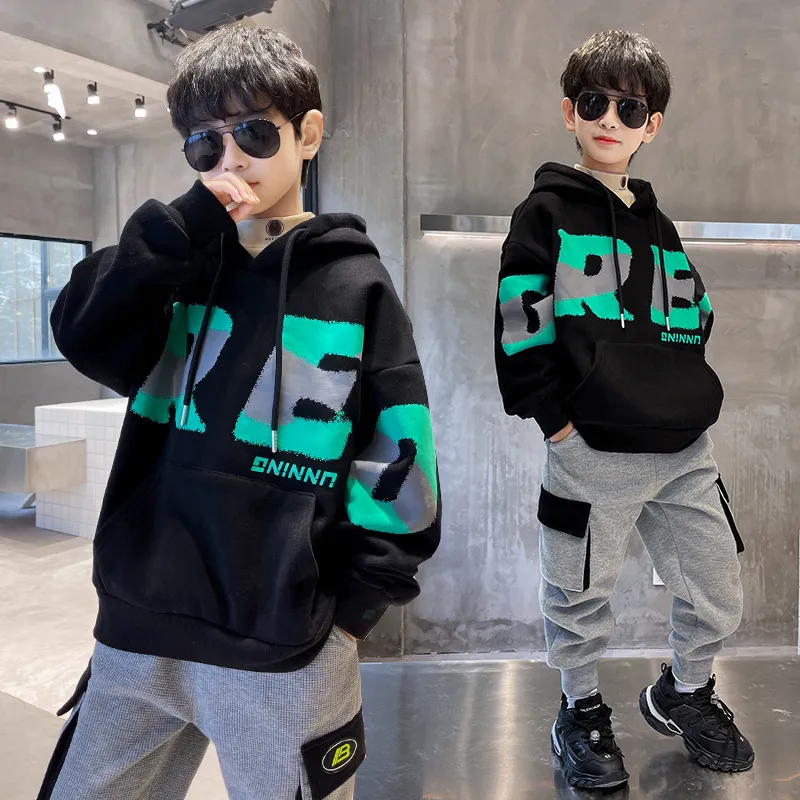 T-Shirts Jungen Frühling Herbst Langarm Tops Mode Kinder Kapuzenpullover Teenager Junge Schwarz Lila Pullover 5 6 7 8 9 11 14 Jahre 230627