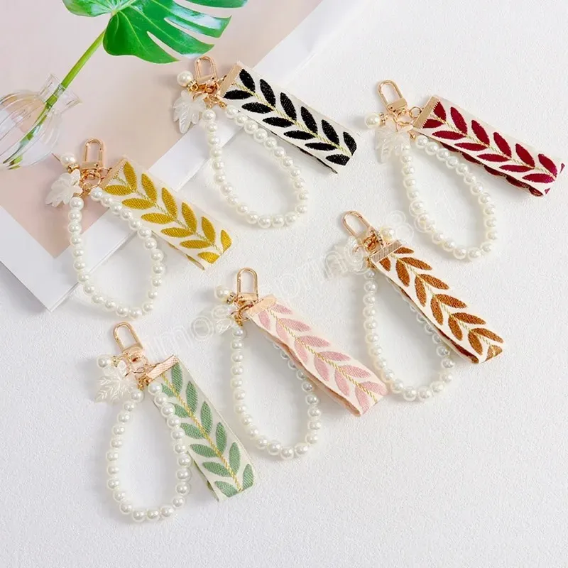 Pearl Keychain Bracelet Enamel "mama" Bracelet Keychain With Faux Pearls, Gift For Mom