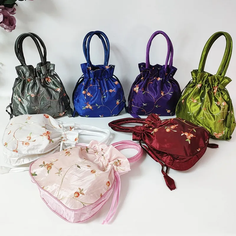 Embroidered Flower Handbag Wedding Party Bags Women Han Chinese Clothing Drawstring Tote Bag Packaging Gift Keychain Coin Purse TH0526