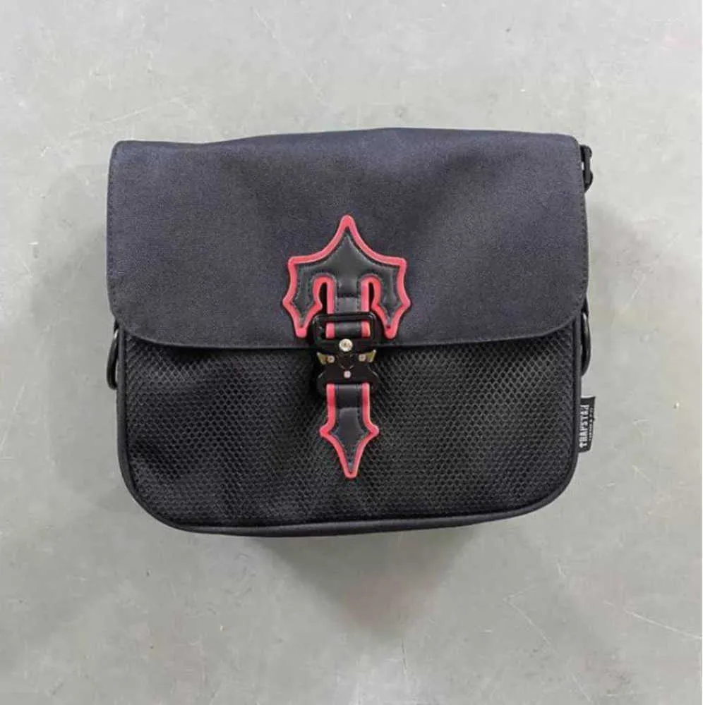 Bolsas de ombro Trapstar Mulheres Homens Zíper Casual Ao Ar Livre Pano Oxford Hip Hop Moda Harajuku Estilo Universitário Mensageiro Tidal flow design 60ess